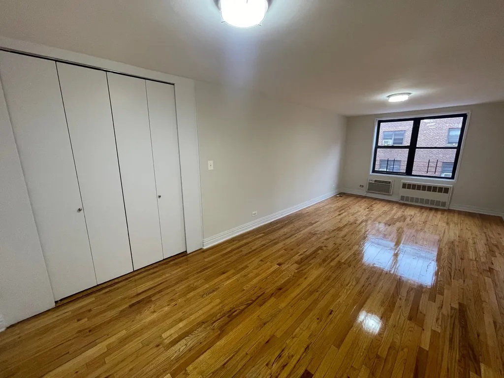 Apartment 67th Avenue  Queens, NY 11375, MLS-RD4563-9