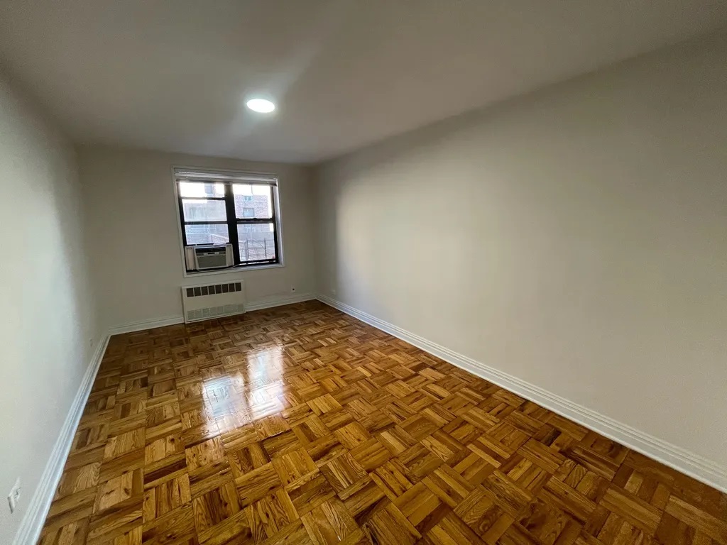 Apartment 67th Drive  Queens, NY 11375, MLS-RD4564-5