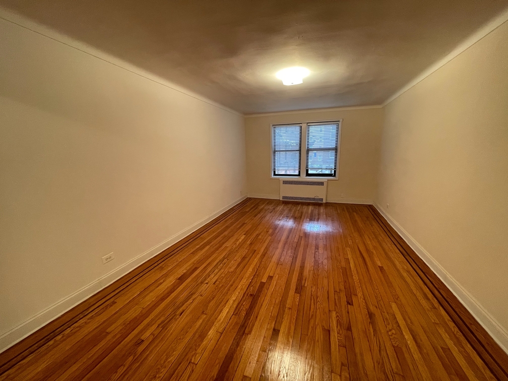 Apartment Booth Street  Queens, NY 11374, MLS-RD4570-2