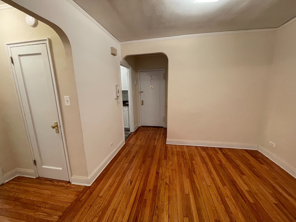 Apartment Booth Street  Queens, NY 11374, MLS-RD4570-3