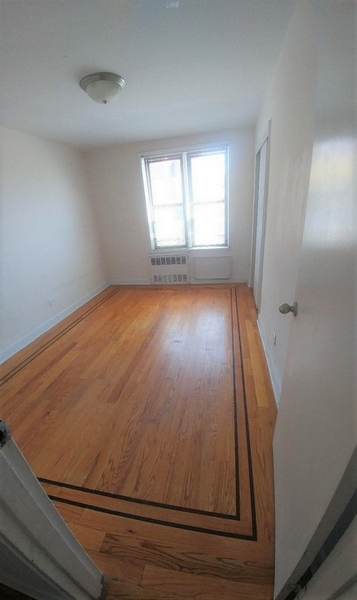 Apartment Colden Street  Queens, NY 11355, MLS-RD4588-4