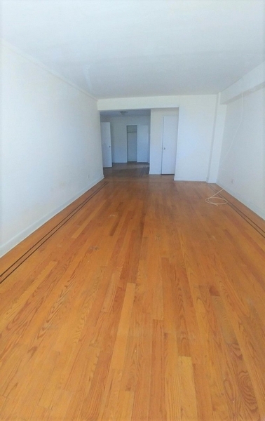 Apartment Colden Street  Queens, NY 11355, MLS-RD4588-5