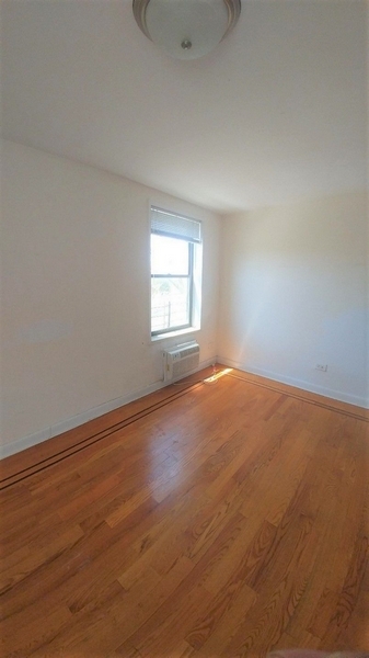 Apartment Colden Street  Queens, NY 11355, MLS-RD4588-6