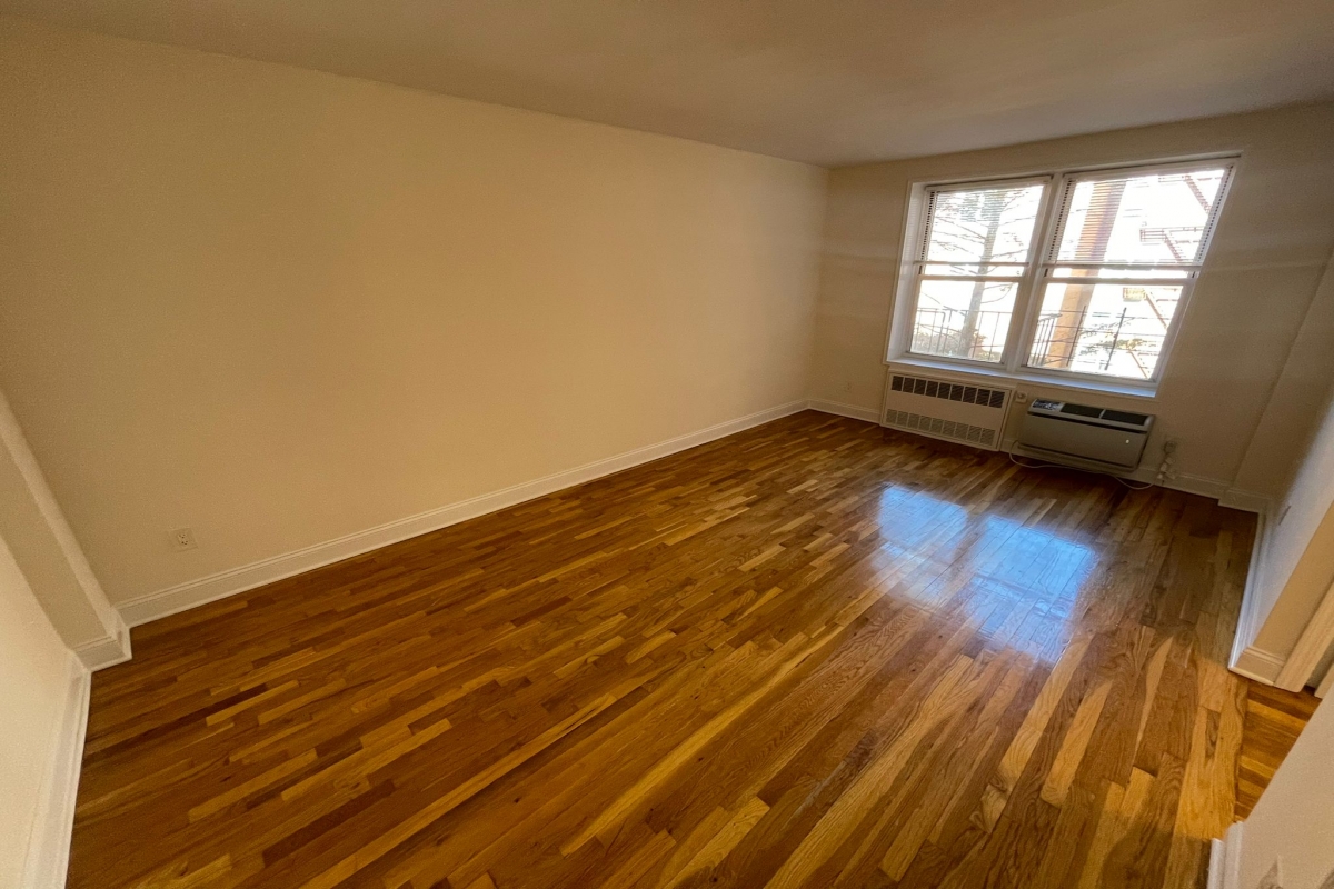 Apartment 150th Street  Queens, NY 11367, MLS-RD4596-8