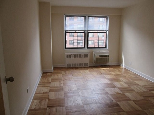 Apartment 67th Avenue  Queens, NY 11374, MLS-RD4615-8