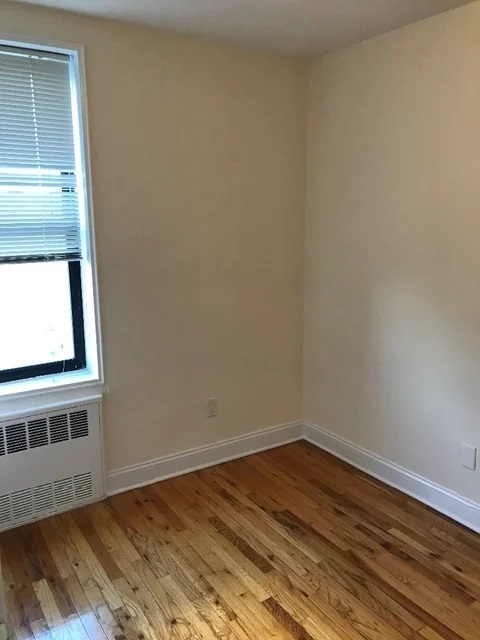Apartment 32nd Avenue  Queens, NY 11377, MLS-RD4641-2