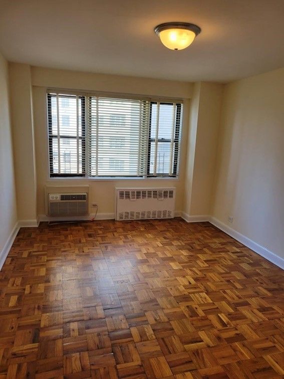 Apartment 45th Avenue  Queens, NY 11355, MLS-RD4656-5