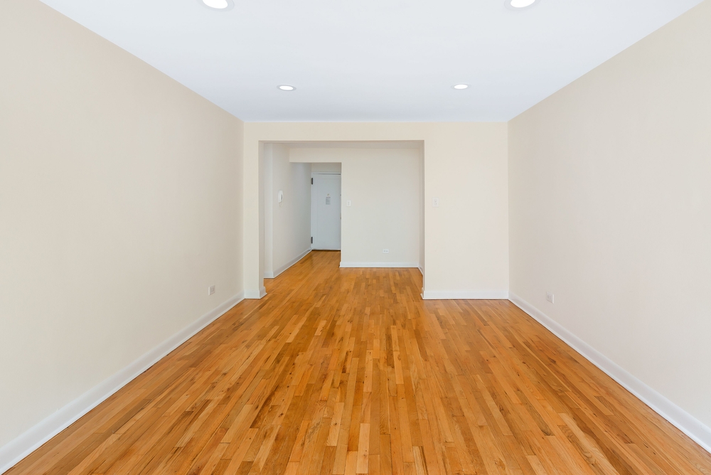 Apartment Saunders Street  Queens, NY 11374, MLS-RD4659-8