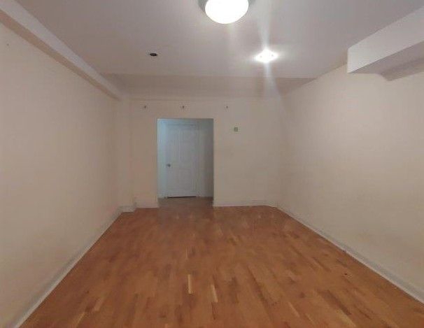 Apartment Saunders Street  Queens, NY 11374, MLS-RD4659-16