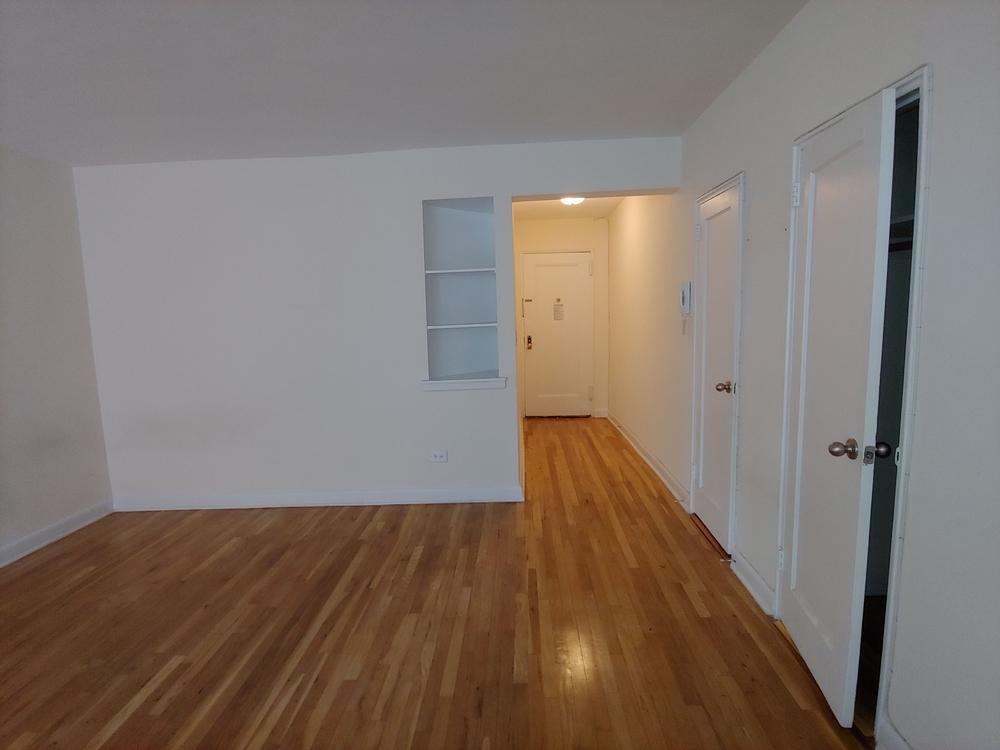 Apartment Wetherole Street  Queens, NY 11374, MLS-RD4662-6