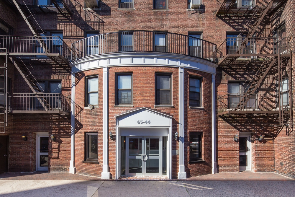 Apartment Saunders Street  Queens, NY 11374, MLS-RD4663-5