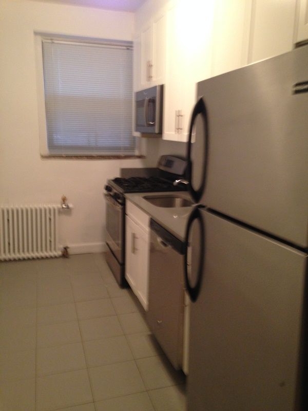 Apartment Saunders Street  Queens, NY 11374, MLS-RD4663-7