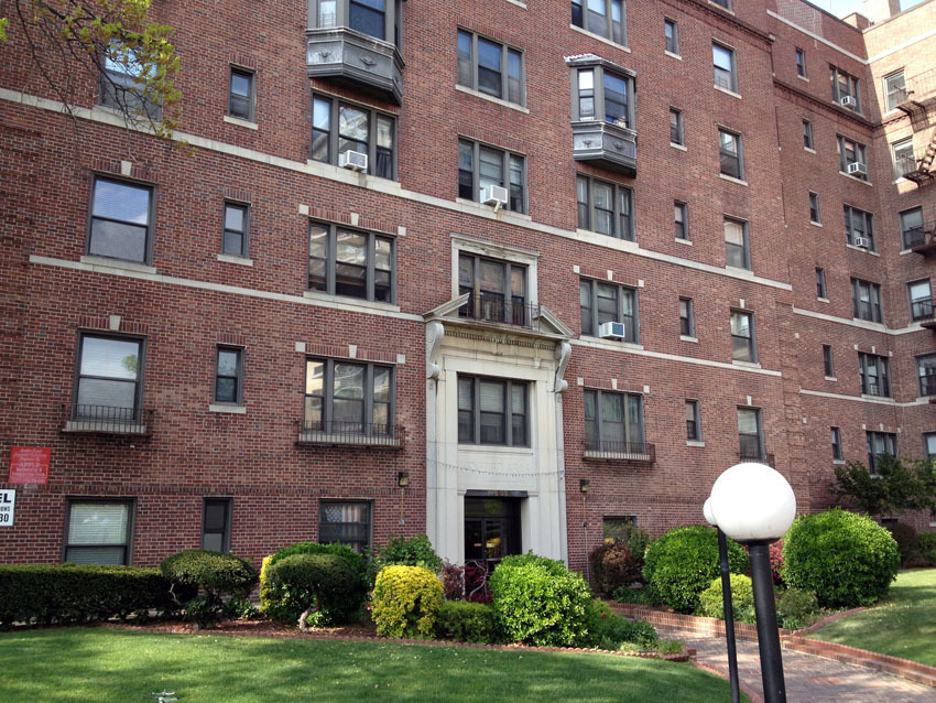 Apartment Highland Avenue  Queens, NY 11432, MLS-RD4685-2