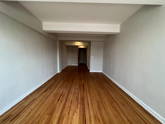 Apartment Kingston Place  Queens, NY 11432, MLS-RD4693-3