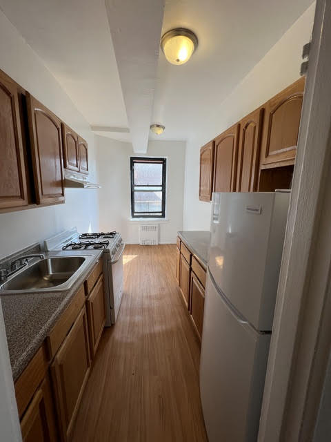 Apartment Kingston Place  Queens, NY 11432, MLS-RD4693-8