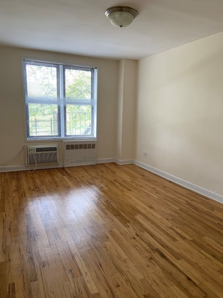 Apartment Colden Street  Queens, NY 11355, MLS-RD4716-2