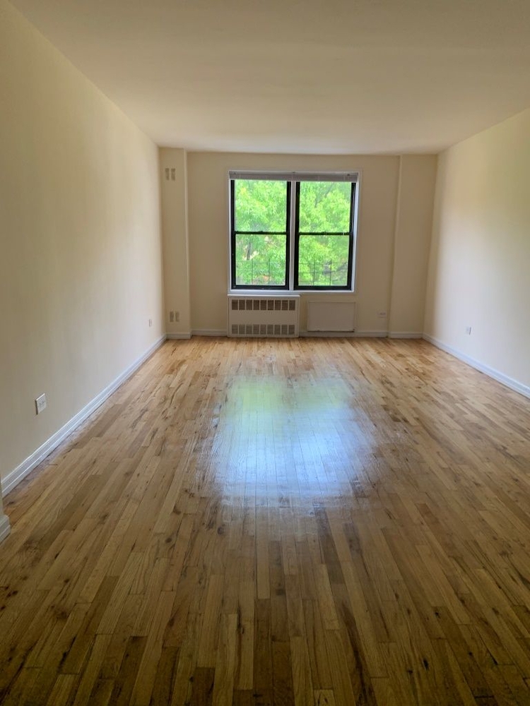 Apartment Colden Street  Queens, NY 11355, MLS-RD4716-6