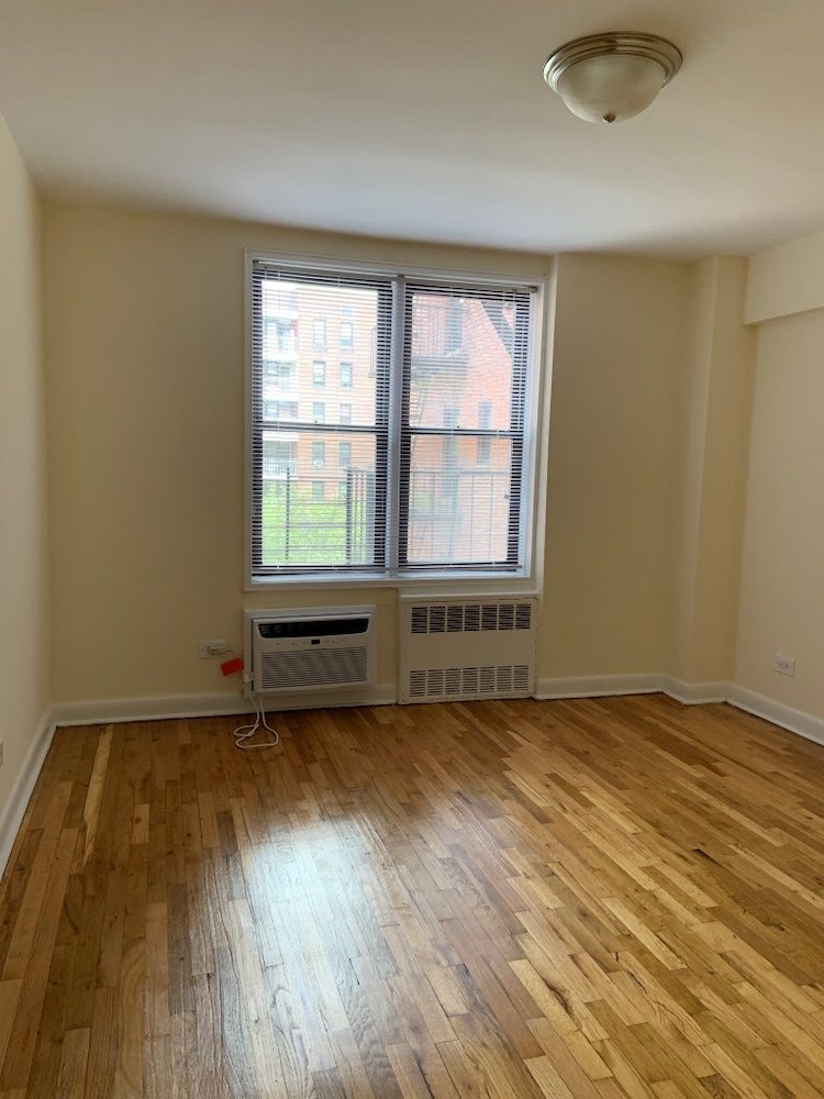 Apartment Colden Street  Queens, NY 11355, MLS-RD4716-8