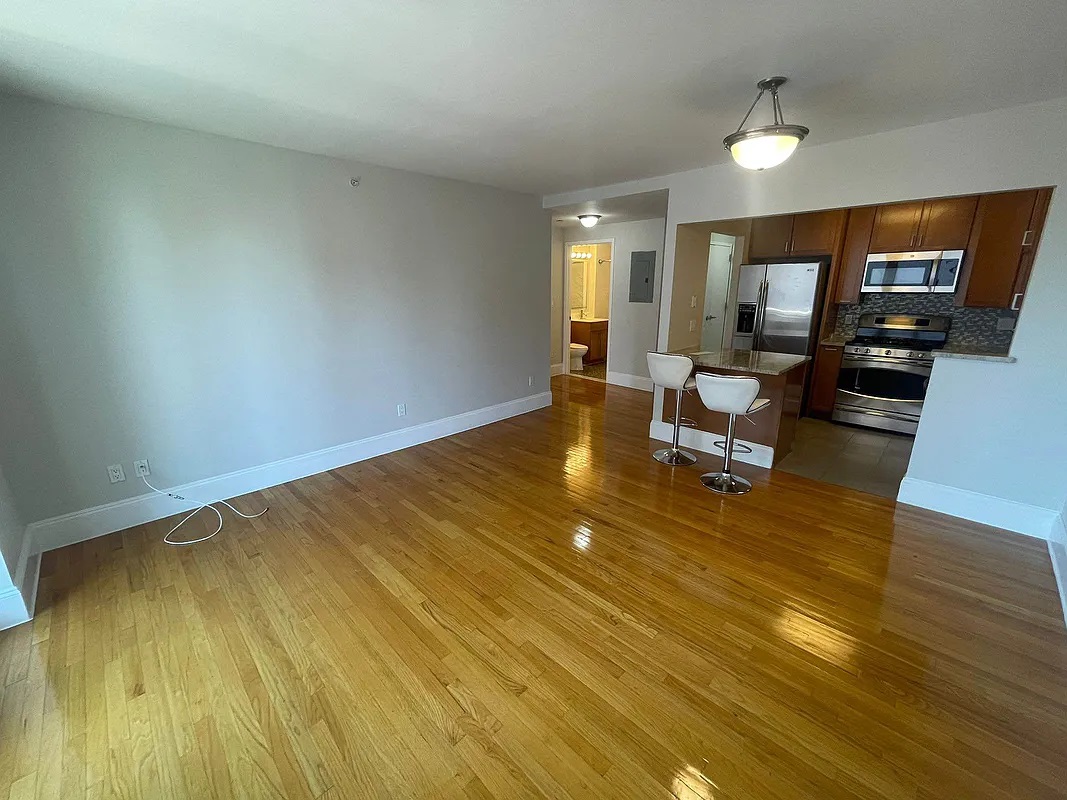 Apartment Curzon Road  Queens, NY 11415, MLS-RD4723-5