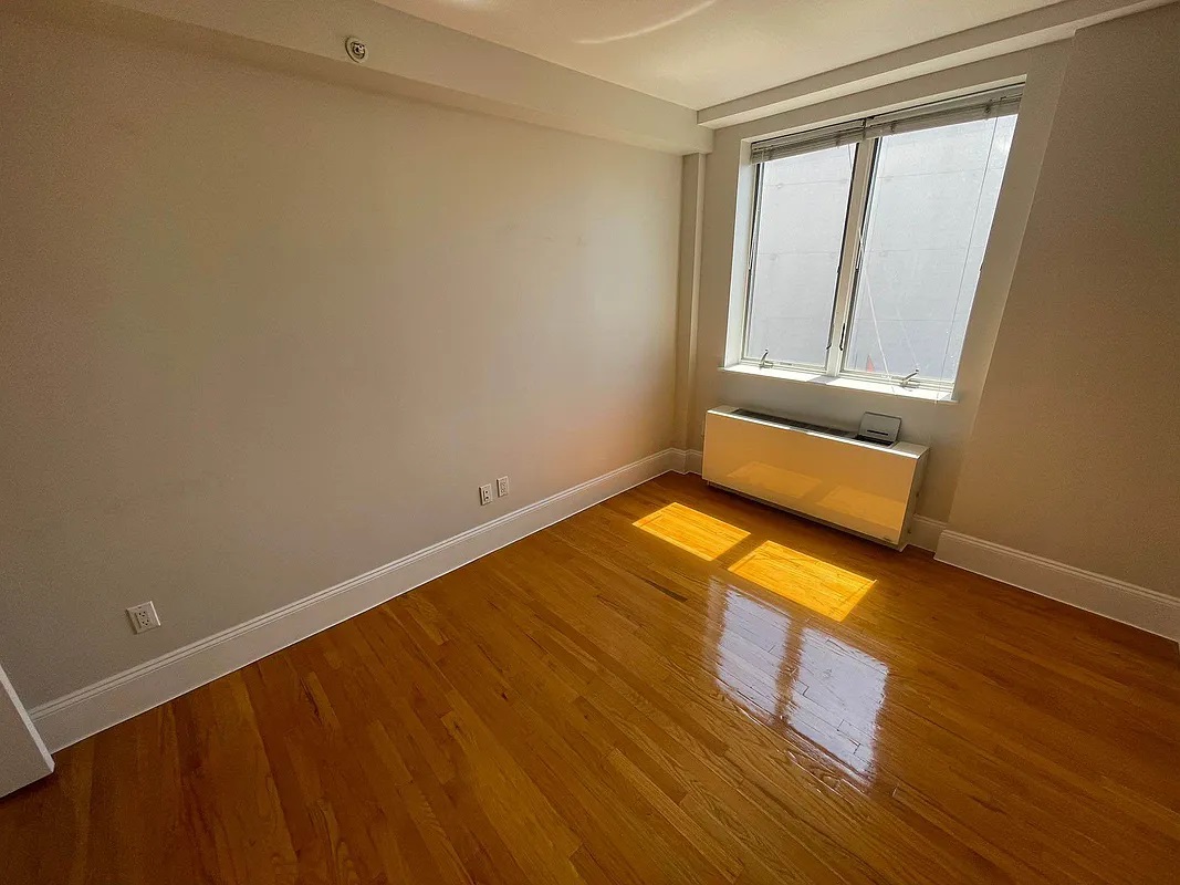 Apartment Curzon Road  Queens, NY 11415, MLS-RD4723-7