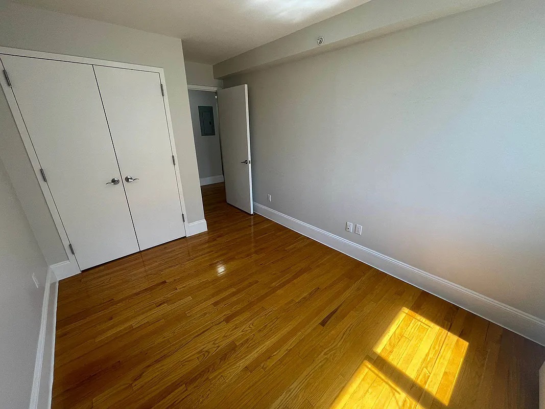 Apartment Curzon Road  Queens, NY 11415, MLS-RD4723-13