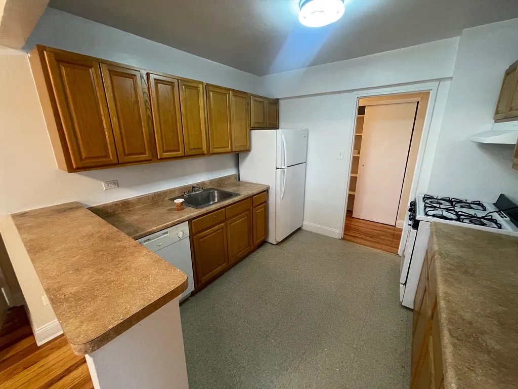 Apartment 103rd Street  Queens, NY 11375, MLS-RD4739-3