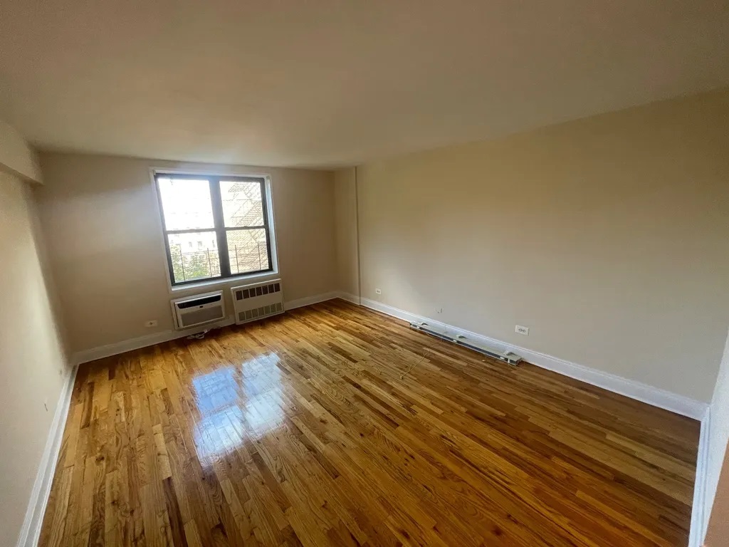 Apartment 103rd Street  Queens, NY 11375, MLS-RD4739-10