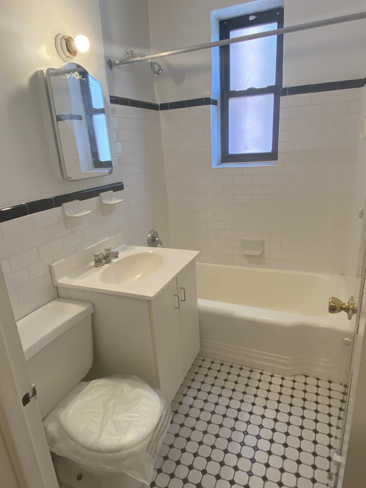 Apartment 118th Street  Queens, NY 11415, MLS-RD4750-6