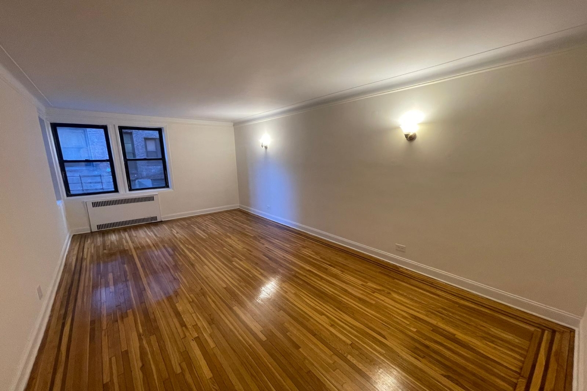 Apartment 167th Street  Queens, NY 11358, MLS-RD4755-3