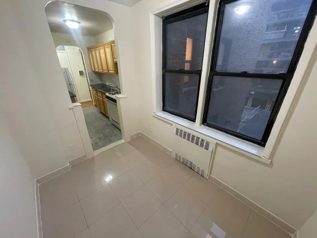 Apartment Wetherole Street  Queens, NY 11374, MLS-RD4768-9