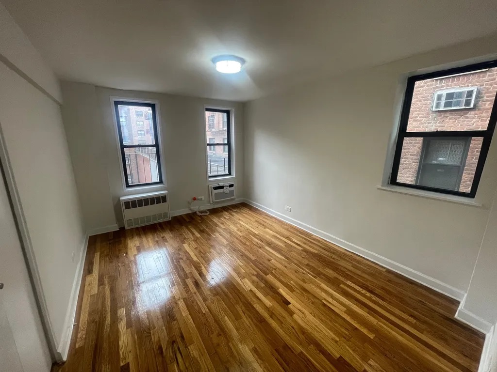 Apartment 67th Avenue  Queens, NY 11375, MLS-RD4776-8