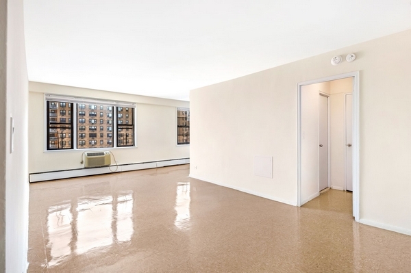 Apartment 57th Avenue  Queens, NY 11368, MLS-RD4779-4