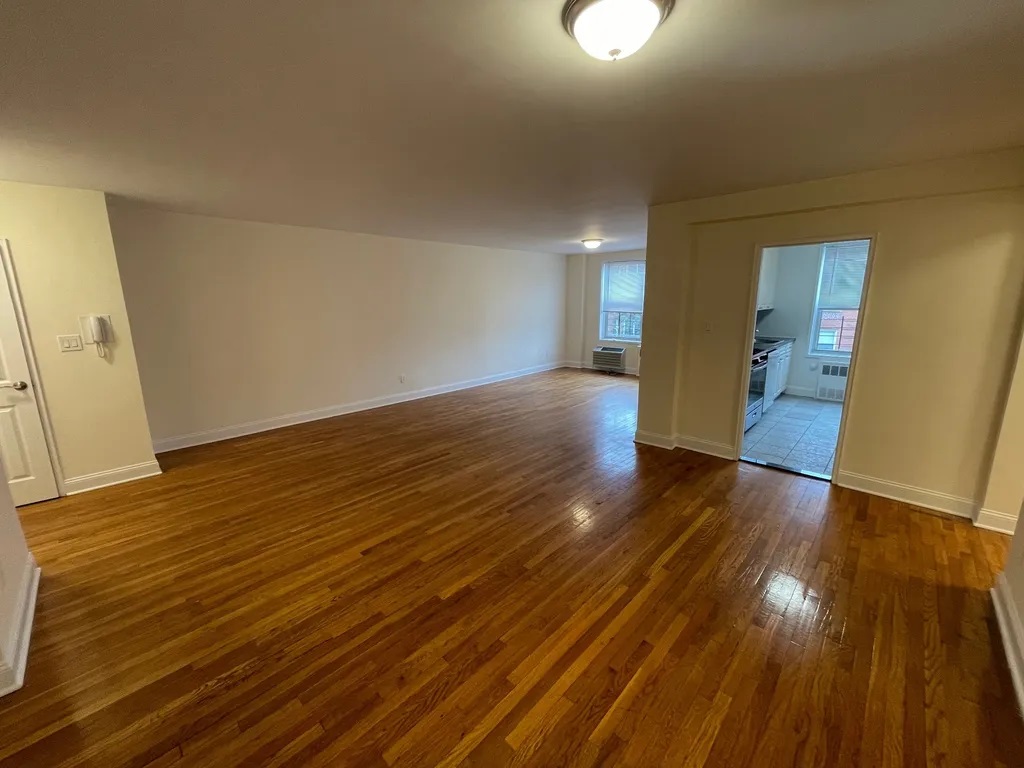 Apartment 150th Street  Queens, NY 11367, MLS-RD4784-2