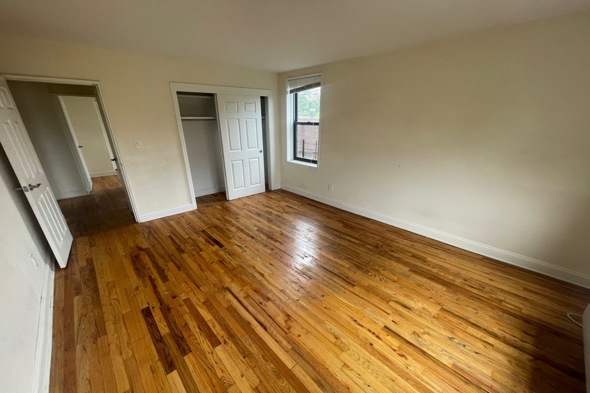 Apartment Ava Place  Queens, NY 11432, MLS-RD4800-9