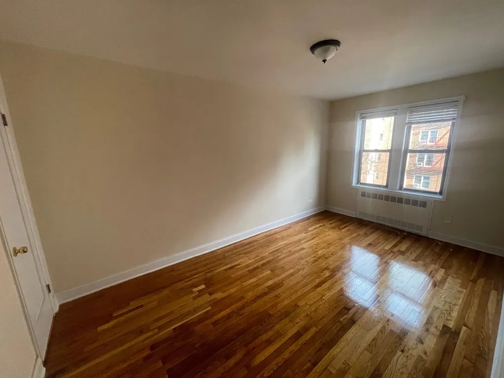 Apartment Haring Street  Queens, NY 11374, MLS-RD4812-8