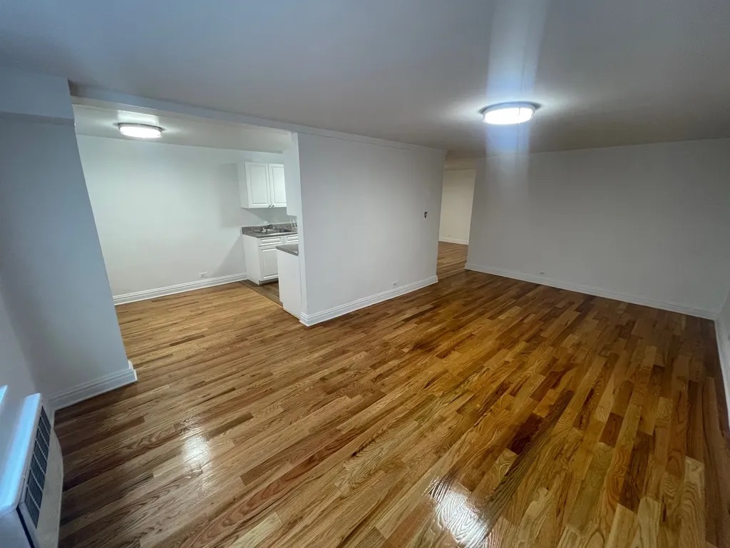 Apartment 102nd Street  Queens, NY 11375, MLS-RD4858-7