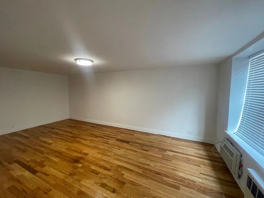 Apartment 102nd Street  Queens, NY 11375, MLS-RD4858-9