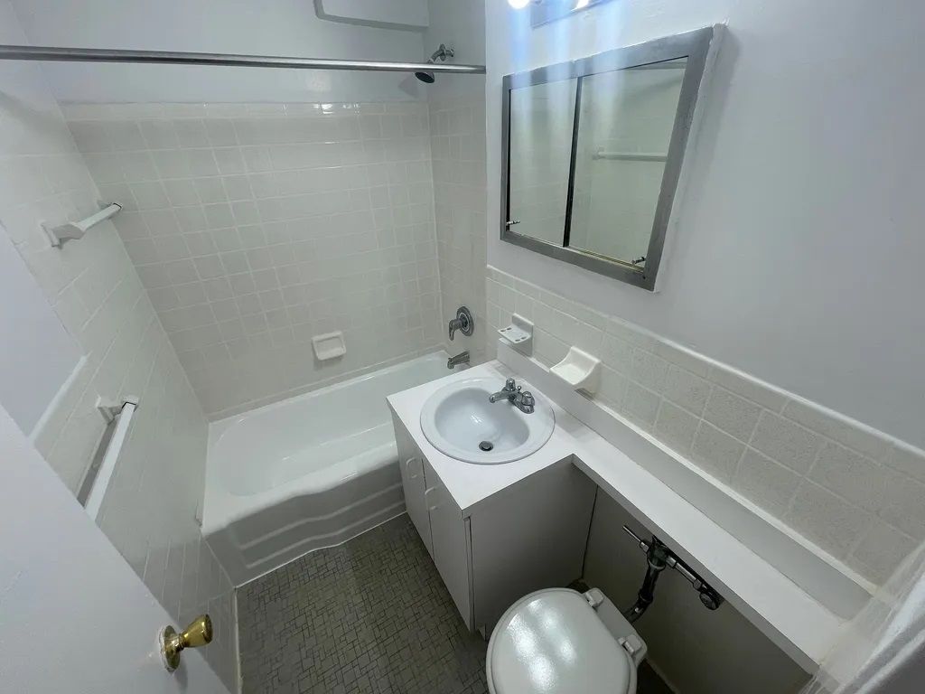 Apartment 102nd Street  Queens, NY 11375, MLS-RD4858-19