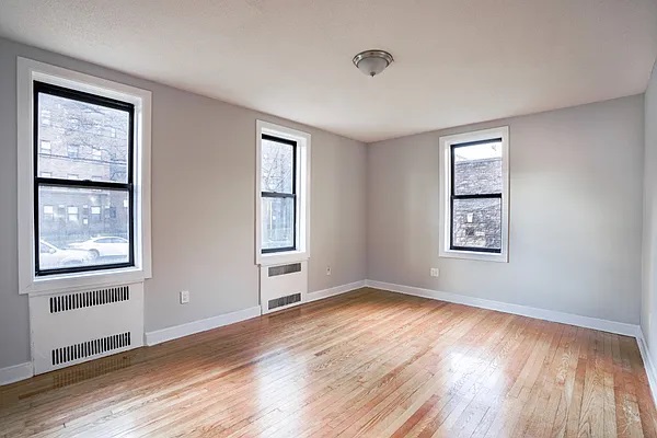 Apartment Dalny Road  Queens, NY 11432, MLS-RD4861-2