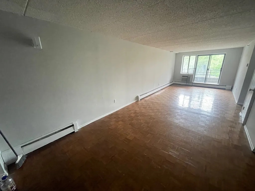 Apartment Northern Blvd  Queens, NY 11354, MLS-RD4863-5