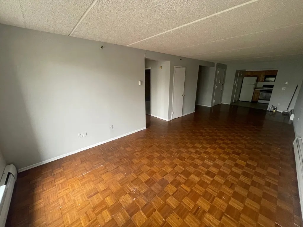 Apartment Northern Blvd  Queens, NY 11354, MLS-RD4863-8