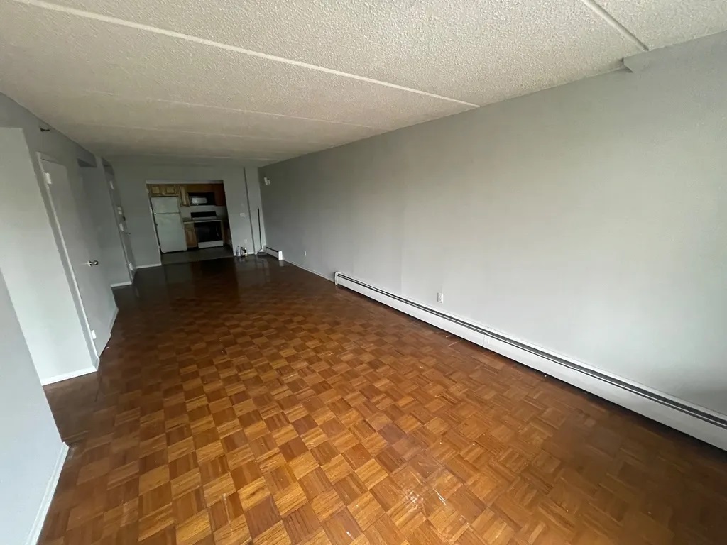 Apartment Northern Blvd  Queens, NY 11354, MLS-RD4863-12