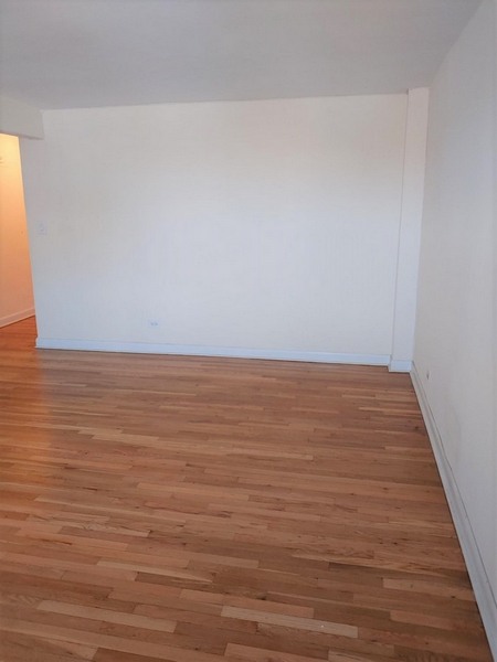 Apartment Saunders Street  Queens, NY 11374, MLS-RD4879-2