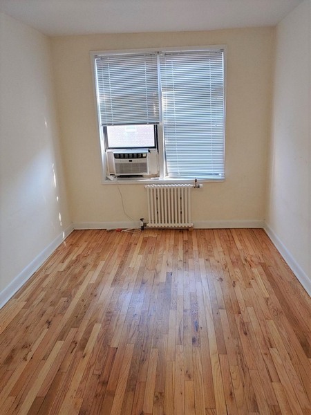 Apartment Saunders Street  Queens, NY 11374, MLS-RD4879-3