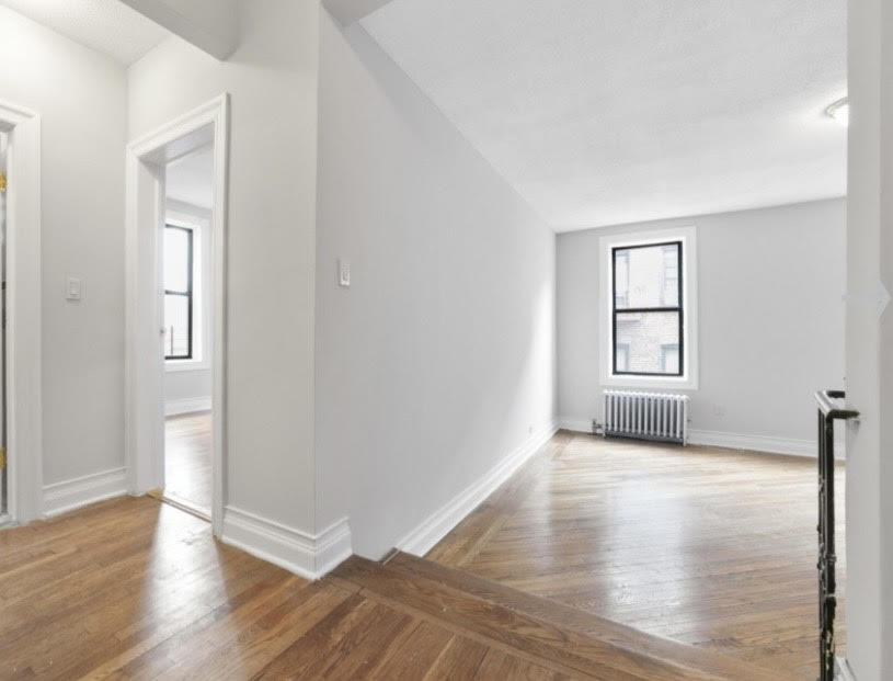 Apartment 49th Street  Queens, NY 11104, MLS-RD4884-4