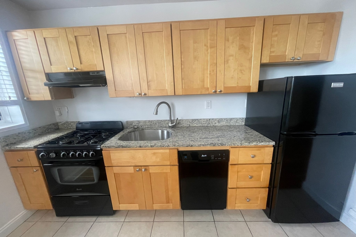 Apartment Hoover Avenue  Queens, NY 11435, MLS-RD4909-2