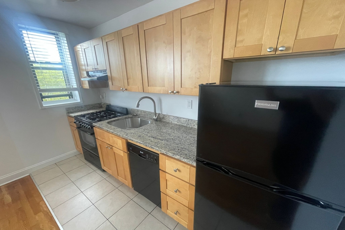 Apartment Hoover Avenue  Queens, NY 11435, MLS-RD4909-3