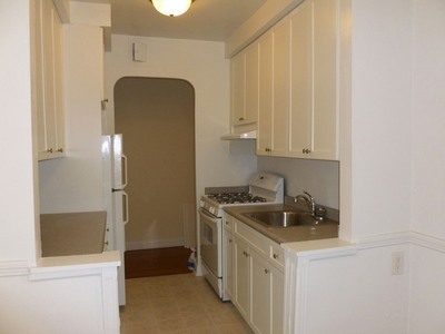 Apartment Crescent Street  Queens, NY 11106, MLS-RD4936-5