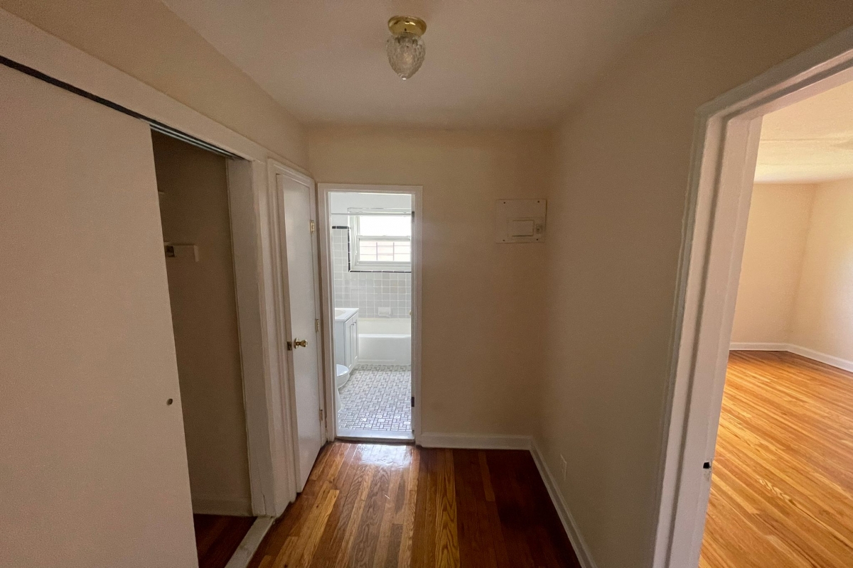 Apartment 71st Avenue  Queens, NY 11367, MLS-RD4964-5