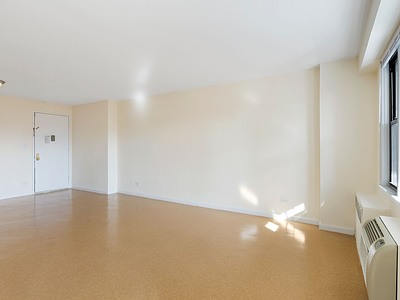 Apartment 57th Avenue  Queens, NY 11368, MLS-RD4970-10